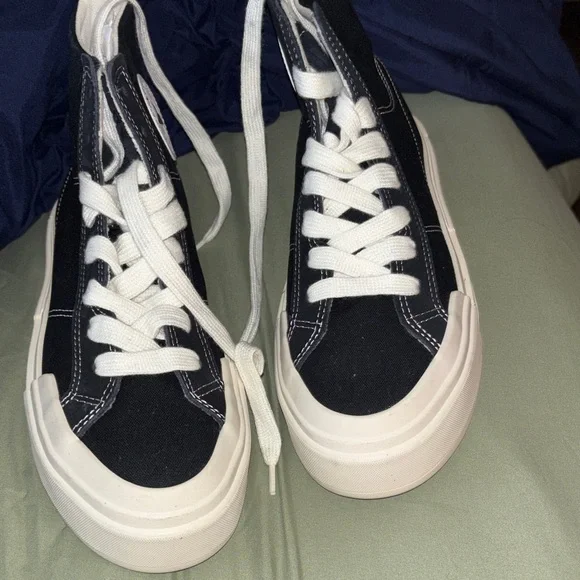Converse Black and White High-Top Sneakers - Picture 9 of 13